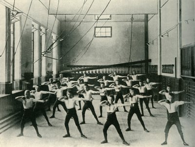 Fysiske øvelser ved Royal Institution for the Deaf and Dumb, Friar Gate, Derby, 1902. af Unbekannt
