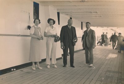 At spille quoits om bord på SS Arandora Star, 1936 af Unbekannt