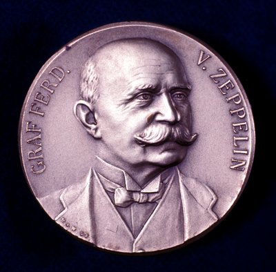 Portræt af grev Ferdinand von Zeppelin af Unbekannt