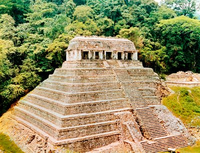 Pyramid and Temple-of-the-Inscriptions, Palenque, Mexico, 7. århundrede af Unbekannt