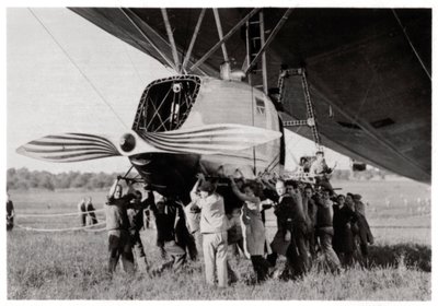 Bagerste gondol, Zeppelin LZ 127 Graf Zeppelin, 1933 af Unbekannt