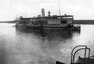 Røde Kors-flodbåd sejler op ad Tigris-floden, Mesopotamien, WWI, 1918 af Unbekannt