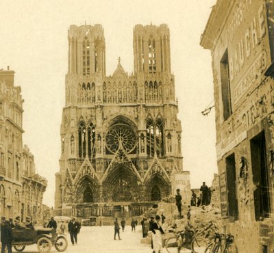 Reims-katedralen, Reims, Nordfrankrig, c1914-c1918 af Unbekannt