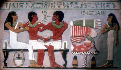 Relief af Imn-Hat siddende med sin kone og søn foran et offer, Theben, c2050-c1786 f.Kr. af Unbekannt