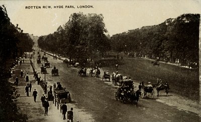 Rotten Row, Hyde Park, London, slutningen af det 19.-begyndelsen af det 20. århundrede. af Unbekannt