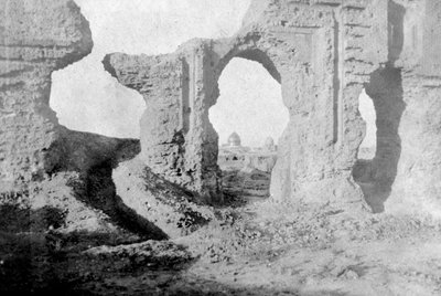 Ruinerede mure i den fortryllede have, lige uden for Samarra City, Irak, 1917-1919 af Unbekannt