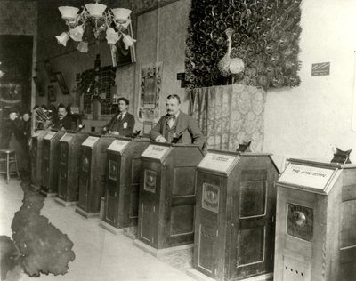 San Francisco Parlor med kinetoskoper, 1894-1895 af Unbekannt