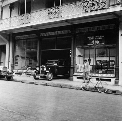 Singer car showroom, Port of Spain, Trinidad, Trinidad og Tobago, 1931 af Unbekannt