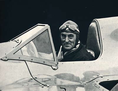Sir Malcolm Campbell ved rattet i Bluebird, 1937 af Unbekannt