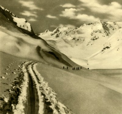 Skiløb på Alpeiner Ferner-gletsjeren i Stubai-alperne, Østrig, c1935. af Unbekannt
