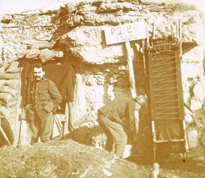 Soldater i skyttegravene i frontlinjen, c1914-c1918 af Unbekannt