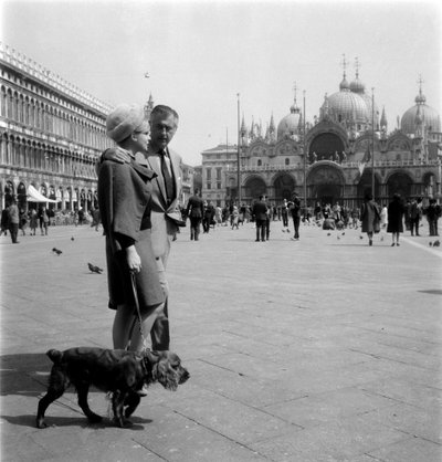 SKUESPILLEREN STEWART GRANGER I VENEDIG - 195? af Unbekannt