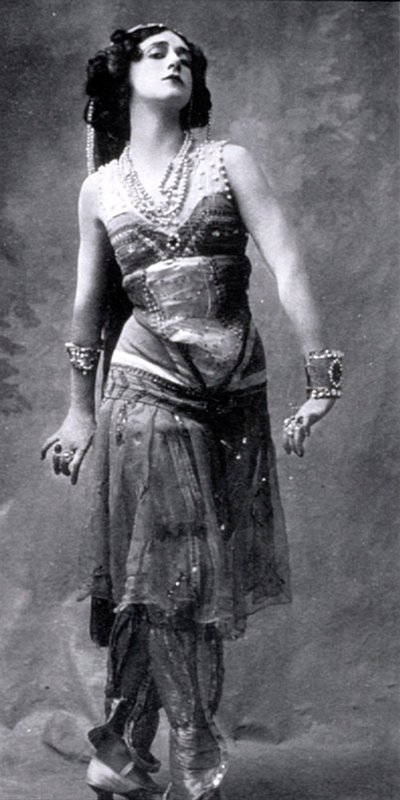 Tamara Karsavina, russisk ballerina, 1911 af Unbekannt