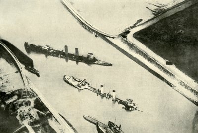 Blokeringen af Zeebrugge Havn, 1919. af Unbekannt