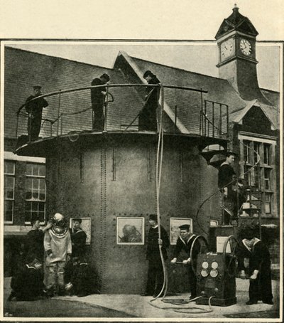 Dykkertanken i Portsmouth, hvor dykkere uddannes, 1901. af Unbekannt