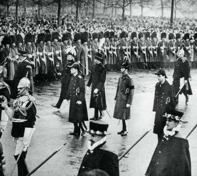 Hertugen af York i King George Vs begravelsesoptog, 1936, 1937 af Unbekannt