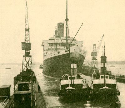 The Majestic Entering Dry Dock Hauled by Tugs, c1930. af Unbekannt