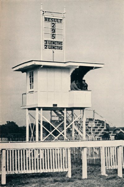 The New Judges Box, Kempton Park, c1940 af Unbekannt