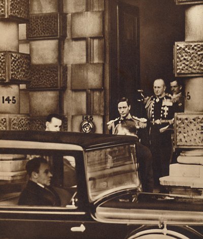 The New Reign Dawns, 1936 1937 af Unbekannt