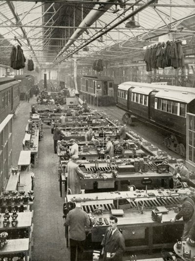 Overhalingen af underjordisk rullende materiel ejet af London Passenger Transport, 1935-36. af Unbekannt