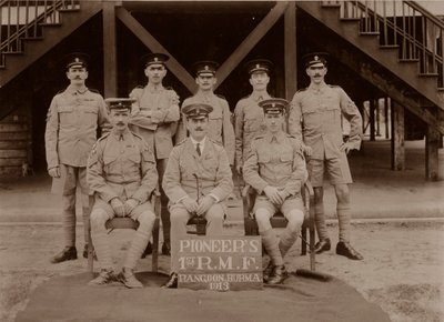 Pionererne fra de 1. Royal Munster Fusiliers, Rangoon, Burma, 1913. af Unbekannt