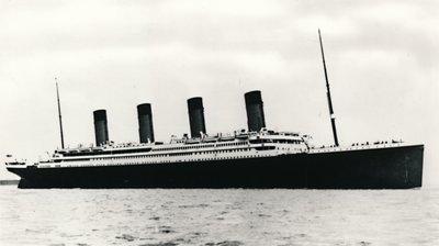 RMS Titanic forlader Southampton, 10. april 1912. af Unbekannt