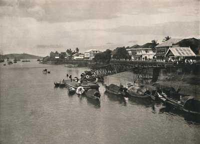 The River Bank and Strand Road, Moulmein, 1900. af Unbekannt