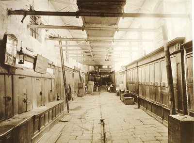 De øvre handelsrækker på Den Røde Plads, Moskva, Rusland, 1886 af Unbekannt
