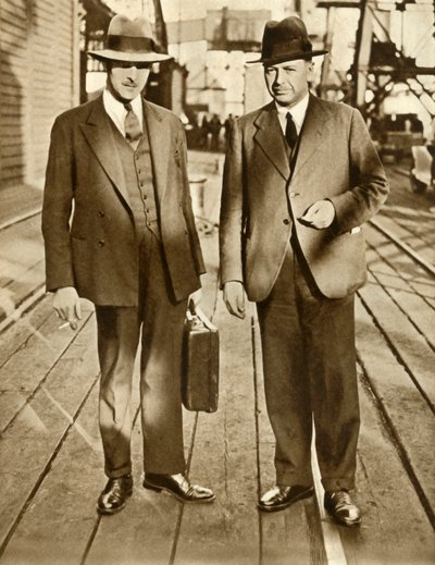 Thornton og MacDonald udgivet efter Metro-Vickers Affair, 1933, 1935. af Unbekannt