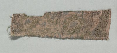 Tre fragmenter af italiensk gotisk silke, 1350-1399. af Unbekannt