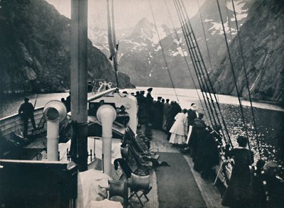 Tourist Steamer in Trold Fjord, 1914. af Unbekannt
