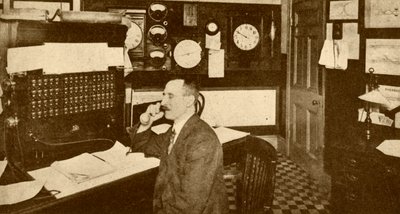 Traffic Controllers Office, London Underground Railways, 1930. af Unbekannt