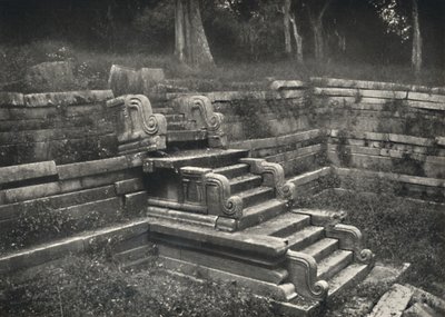 Trapper i en muret badedam, Anuradhapura, 1926 af Unbekannt