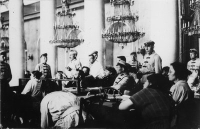 Retssag mod ledere af det socialistisk-revolutionære parti, Moskva, Rusland, august 1922 af Unbekannt