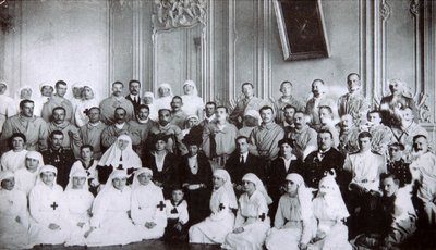 Tsarina Maria Feodorovna fra Rusland besøger et hospital i Kiev, 1915 af Unbekannt