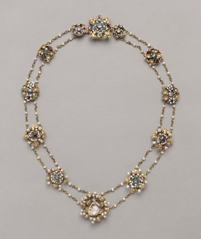 Tolv medaljoner monteret som en halskæde, ca. 1400. af Unbekannt