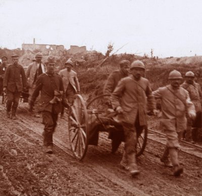 Såret, Neuville, Nordfrankrig, c1914-c1918 af Unbekannt