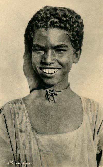 Ung pige, c1918-c1939. af Unbekannt