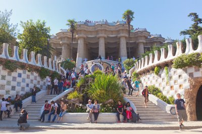 Barcelona, Spanien. Indgang til Parc Güell, UNESCOs verdensarvssted designet af Antoni Gaudi. af Unbekannt Unbekannt