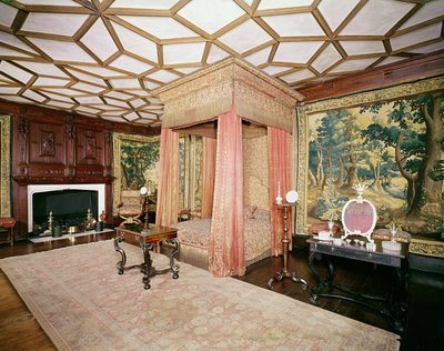 Ophæng og betræk af rød satin og sølvvævsapplikation, fra Spangled Bedroom, ca. 1619-20 af Unbekannt Unbekannt