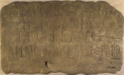 Inskription fra milecastle 38 på Hadrians Wall, der optager bygningen af milecastle af 2nd Legion Augusta, 122-125 A.D. af Unbekannt Unbekannt
