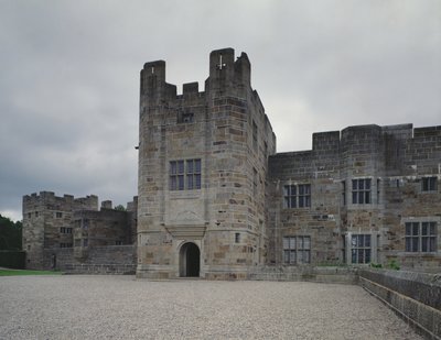 Hovedindgangen til Castle Drogo, designet af Sir Edwin Lutyens (1869-1944) 1910-30 af Unbekannt Unbekannt