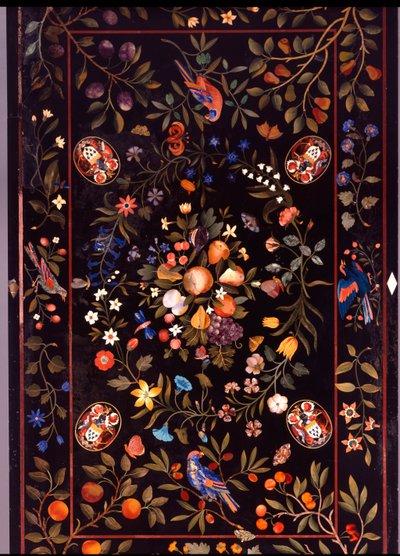En florentinsk pietra dura bordplade indlagt med forskellige marmor og lapis lazuli centreret af en udstilling af frugt, ca. 1670 af Unbekannt