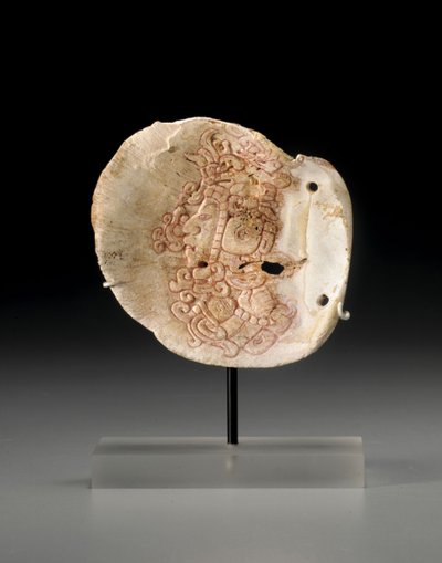 En pectoral mayaskal med profilkrop af en dignitær, ca. 450-650 af Unbekannt
