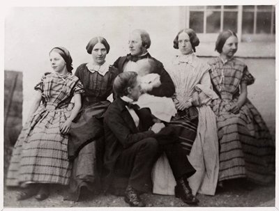 Alexander Parkes, engelsk opfinder og kemiker, med sin familie, c 1870 af Unbekannt