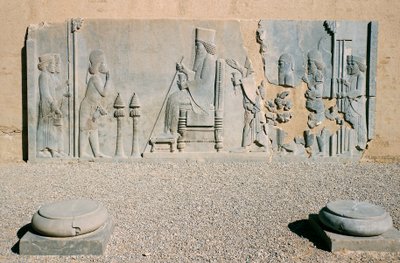 Basrelief af Darius Den Stores Nowruz-publikum, Treasury, Persepolis (Unescos verdensarvsliste af Benjamin Baud