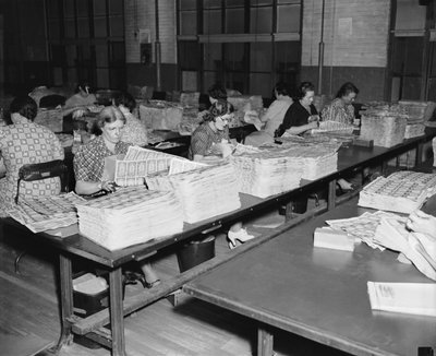 Bureau Of Engraving Workers (s/h foto) af Unbekannt