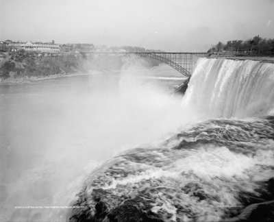 Clifton Hotel og American Falls, Niagara af Unbekannter Künstler