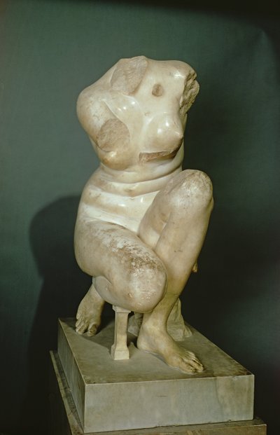 Krøjende Afrodite, romersk kopi af original græsk bronze fra slutningen af det 3. århundrede f.Kr. (marmor) af Unbekannt