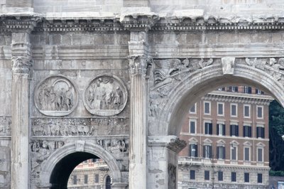 Detalje fra Konstantinbuen, bygget i 315 e.Kr. (foto) af Unbekannt